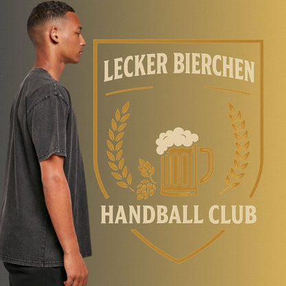 HANDBALLLIEBE 🍻 Lecker Bierchen Club 🤾‍♀️ Oversized T-Shirt